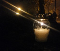 LISTOPADOWE ŚWIATŁO PAMIĘCI &ndash; PAMIĘTAMY O STARYM CMENTARZU