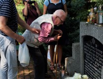 Na początku sierpnia odwiedziliśmy Mszanę Dolną. Dzięki Pani Urszuli Antosz Rekuckiej wzięliśmy udział we wzruszającej uroczystości 75. rocznicy egzekucji na wzgórzu Pańskim. 