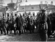 Prezydent RP Ignacy Mościcki na sądeckim Rynku. Głowa Państwa udaje się na nabożeństwo - 21 października 1928 r. Fot. arch NAC.  