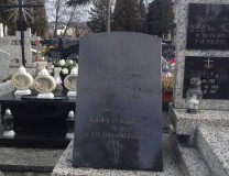 Macewa, a dziś nagrobek innej osoby - cmentarz komunalny przy ul. Rejtana, styczeń 2019 r. 