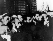 Prześladowania Żydów na sądeckim Rynku - wrzesień 1939 r. Arch. M. Lustiga. 